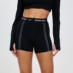 Nike Dri-FIT High-Rise 3" Shorts